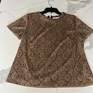 Bailey 44 large snake print short sleeve top
